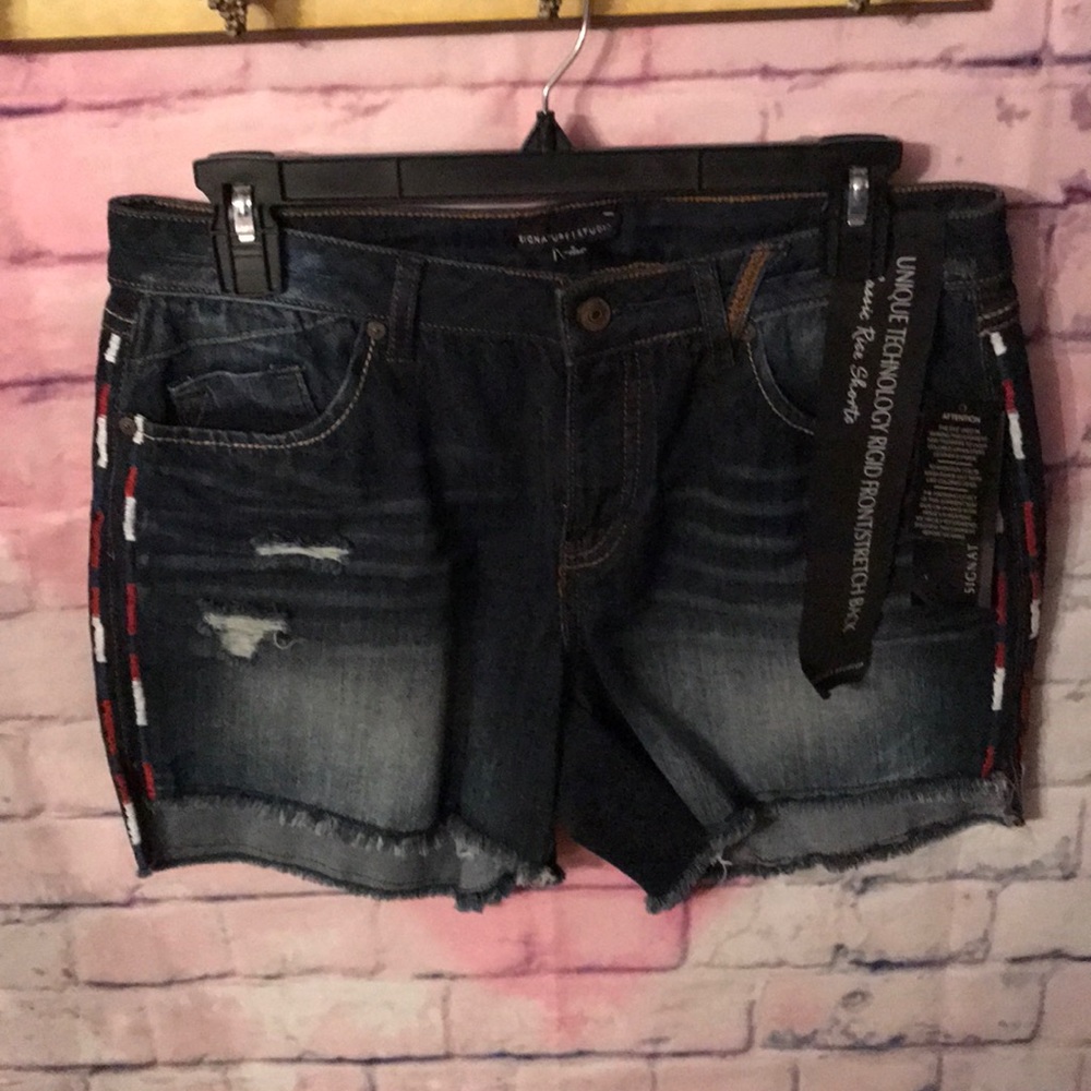 NWT Signature Studio  denim shorts  6